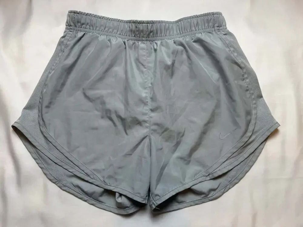 Nike Women's Dri-FIT Tempo Running Shorts grey size small